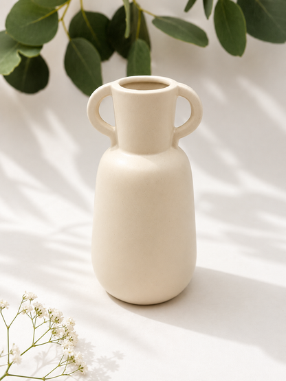 Jarrón de cerámica beige asa grande